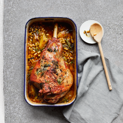 pot-roasted-lamb-with-flageolet-beans